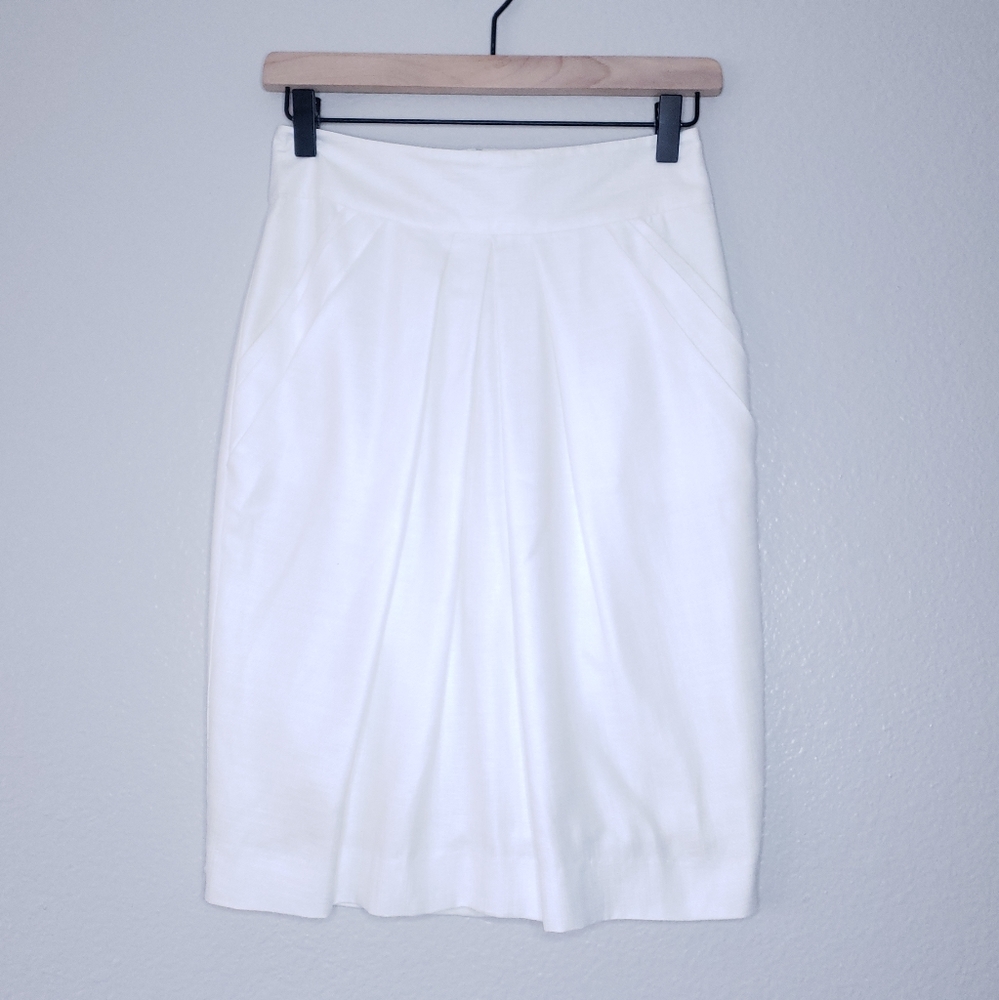 NWT Trina Turk White Pencil Skirt Size 2